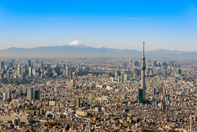富士山と東京ビル群の空撮 の写真素材 イラスト素材 アマナイメージズ