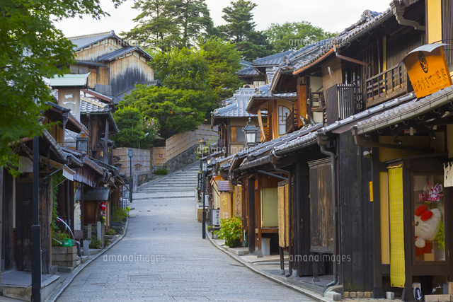 早朝の京都 二年坂 の写真素材 イラスト素材 アマナイメージズ 早朝の京都 二年坂 の写真素材 イラスト素材 アマナイメージズ