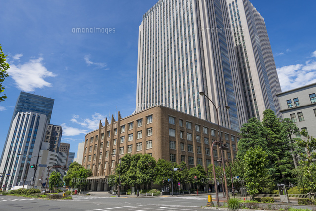 文部科学省 文化庁 高いビルは金融庁 の写真素材 イラスト素材 アマナイメージズ