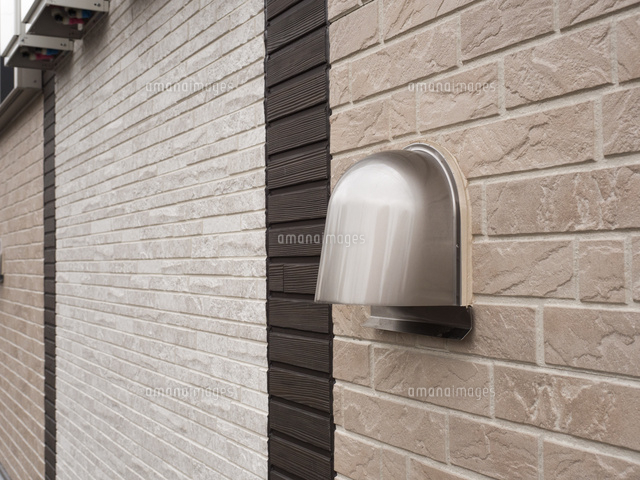 住宅の換気口 の写真素材 イラスト素材 アマナイメージズ