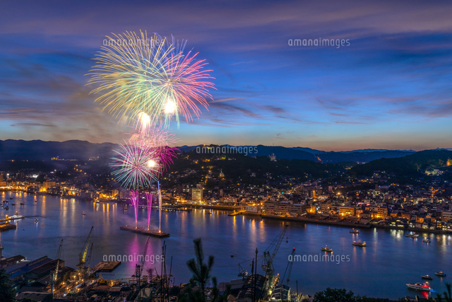 おのみち住吉花火まつり の写真素材 イラスト素材 アマナイメージズ