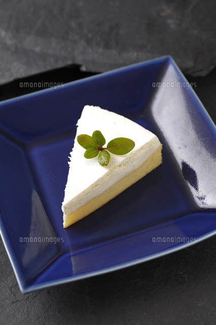 クリームチーズケーキ の写真素材 イラスト素材 アマナイメージズ