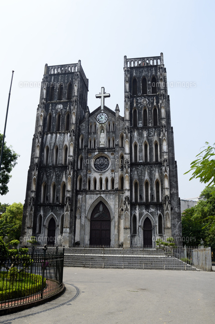 ハノイ旧市街のハノイ大教会[10530005652]の写真・イラスト素材