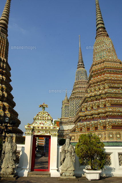 タイ バンコク ワットポーの建物 の写真素材 イラスト素材 アマナイメージズ