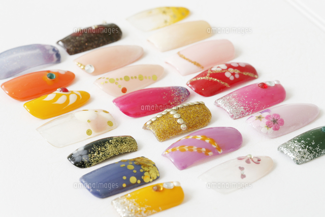 ネイルアート の写真素材 イラスト素材 アマナイメージズ