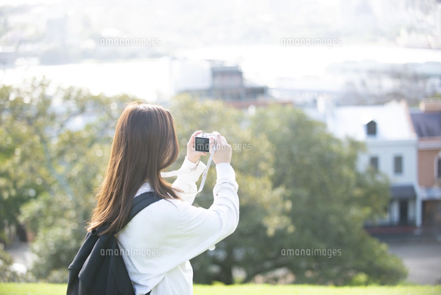 カメラ女子の写真素材 ストックフォト アマナイメージズ カメラ女子の写真素材 ストックフォト アマナイメージズ