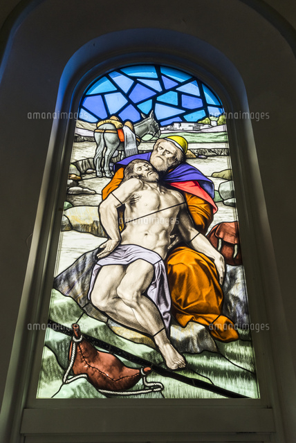 田平天主堂内ステンドグラス[10573004452]の写真・イラスト素材