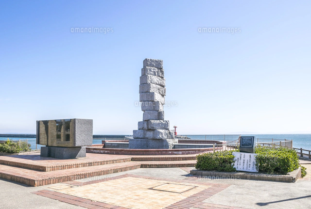 大黒屋光太夫記念館に建つ銅像[10573006249]の写真・イラスト素材