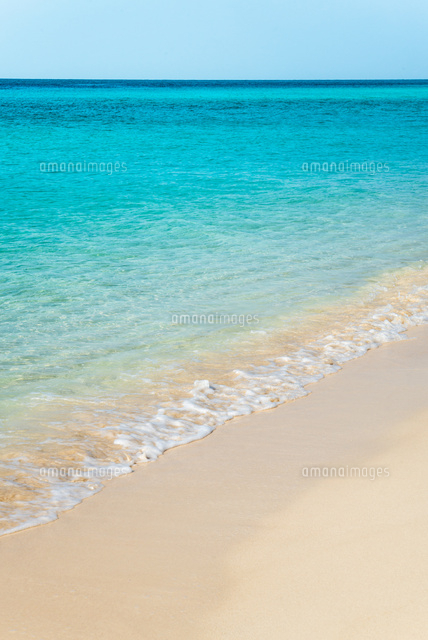 美しい与那覇前浜ビーチ の写真素材 イラスト素材 アマナイメージズ