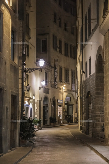 イタリア、フィレンツェ旧市街[10575003522]の写真・イラスト素材