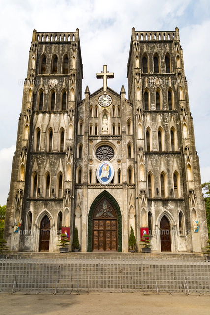 ハノイ大教会前広場[10583008762]の写真・イラスト素材｜アマナイメージズ