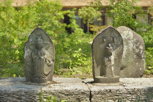 石仏（道祖神）[10597001709]の写真・イラスト素材｜アマナイメージズ