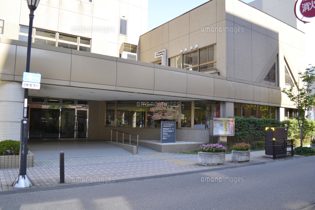 新潟市万代市民会館 10604001614 の写真素材 イラスト素材 アマナイメージズ