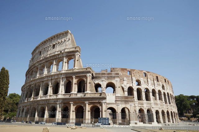 コロッセオの十字架 ローマ イタリア[10610004011]の写真・イラスト