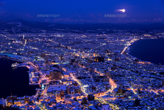 函館山展望台より函館市内100万ドルの夜景 の写真素材 イラスト素材 アマナイメージズ 函館山展望台より函館市内100万ドルの夜景 の写真素材 イラスト素材 アマナイメージズ