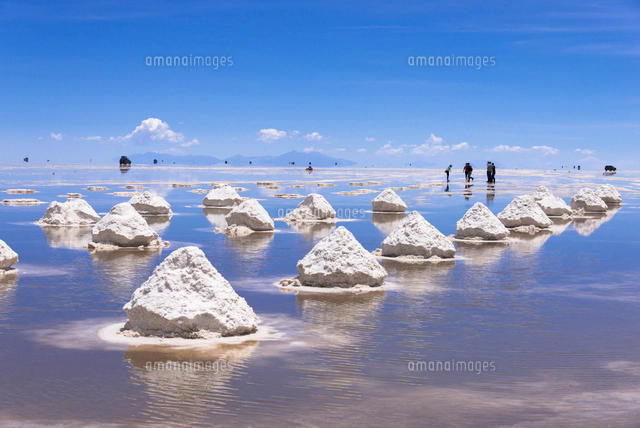 ウユニ塩湖の塩の結晶[10616004248]の写真・イラスト素材｜アマナ