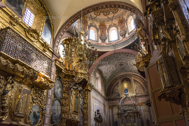 ケレタロのサンタ ローザ デ ビテルボス教会内部 の写真素材 イラスト素材 アマナイメージズ