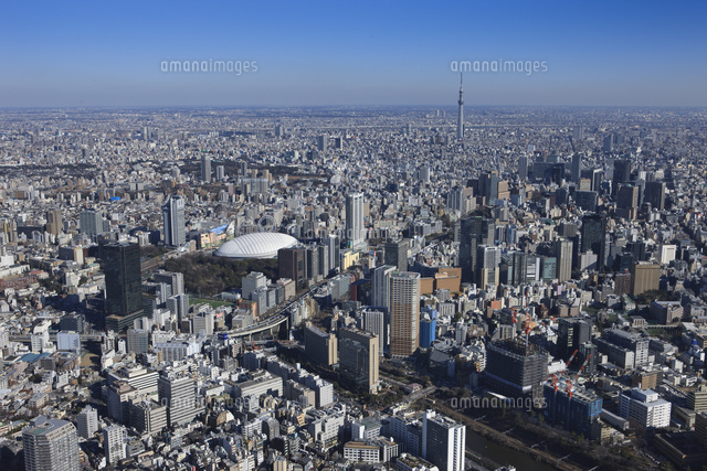 飯田橋駅空撮 南西より水道橋 秋葉原 スカイツリー方面 の写真素材 イラスト素材 アマナイメージズ