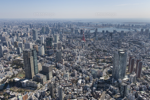 六本木駅空撮 西側より東京タワー 浜離宮恩賜庭園 浜松町 月島 豊洲方面 の写真素材 イラスト素材 アマナイメージズ