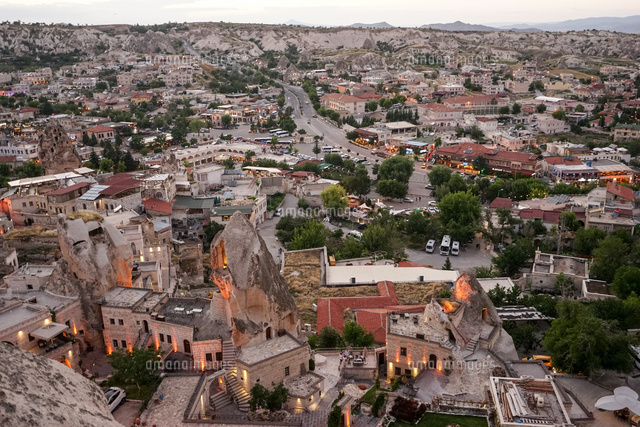 トルコ ギョレメの町並み の写真素材 イラスト素材 アマナイメージズ
