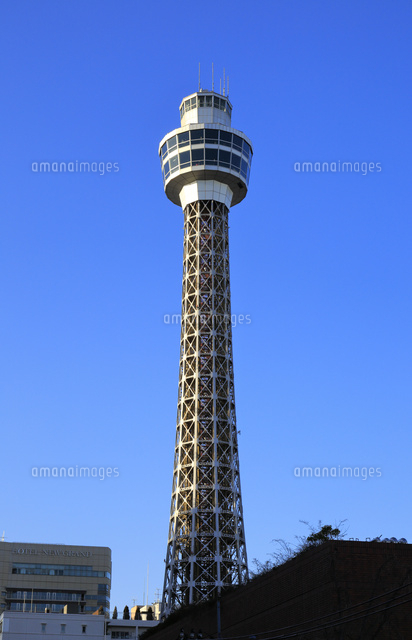 横浜マリンタワー の写真素材 イラスト素材 アマナイメージズ