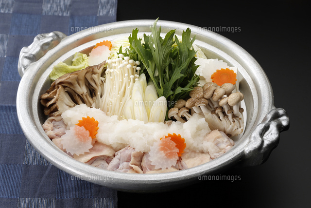 鶏肉のみぞれ鍋 の写真素材 イラスト素材 アマナイメージズ