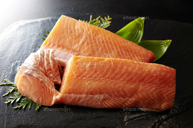 アトランティックサーモン の写真素材 イラスト素材 アマナイメージズ