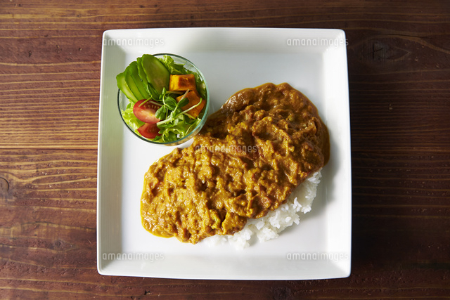 無農薬野菜を使ったカレーライス の写真素材 イラスト素材 アマナイメージズ