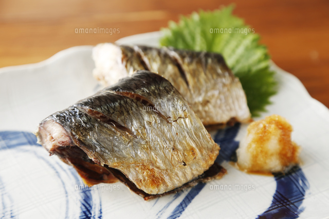 ニシンの塩焼き の写真素材 イラスト素材 アマナイメージズ