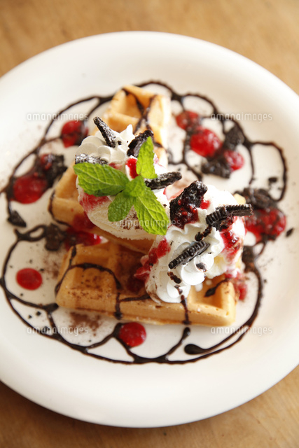 ワッフルケーキ の写真素材 イラスト素材 アマナイメージズ