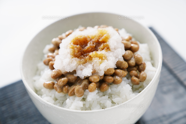 納豆と大根おろしご飯 の写真素材 イラスト素材 アマナイメージズ