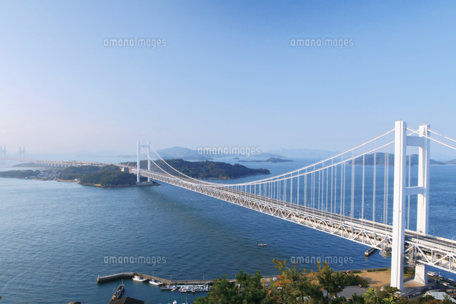 鷲羽山から見る瀬戸大橋 の写真素材 イラスト素材 アマナイメージズ