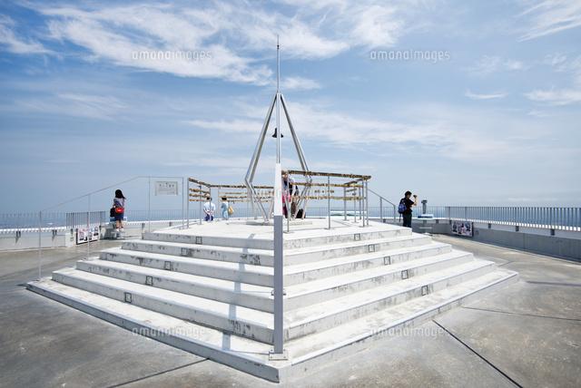 藻岩山展望台 幸せの鐘 の写真素材 イラスト素材 アマナイメージズ