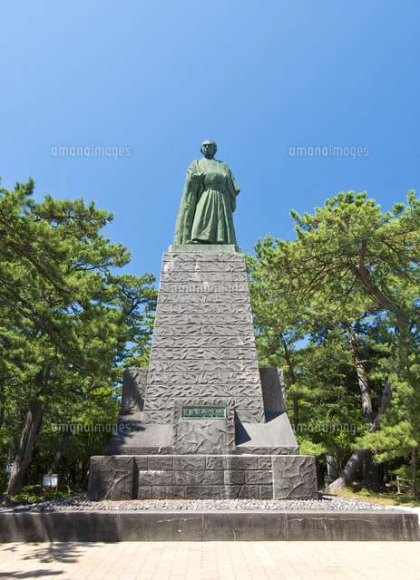 桂浜公園の坂本龍馬像[10790010878]の写真・イラスト素材｜アマナ