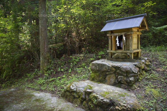 世界遺産 大板山たたら製鉄遺跡 金屋子神祠 の写真素材 イラスト素材 アマナイメージズ