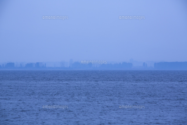 しんきろうロードより蜃気楼を眺める の写真素材 イラスト素材 アマナイメージズ