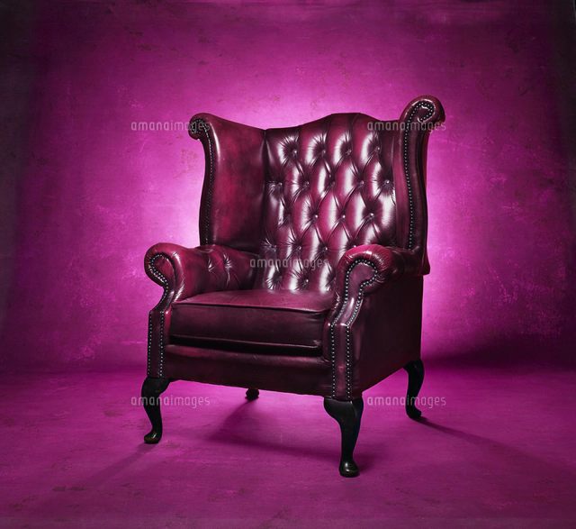 ゴージャスなソファー の写真素材 イラスト素材 アマナイメージズ