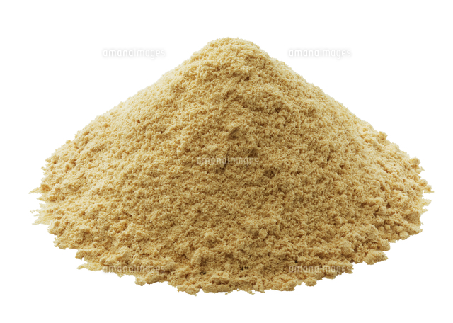 山盛りのきな粉 の写真素材 イラスト素材 アマナイメージズ