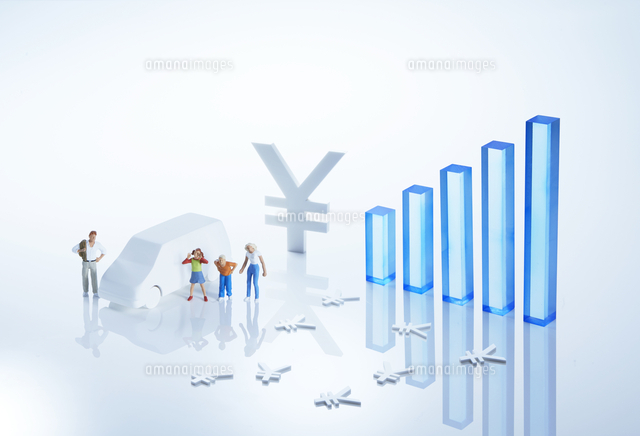 車コストアップイメージ ファミリー の写真素材 イラスト素材 アマナイメージズ