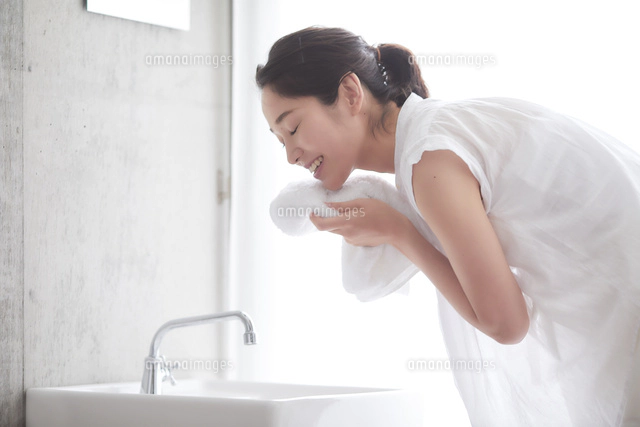 蛇口の写真素材 ストックフォト アマナイメージズ