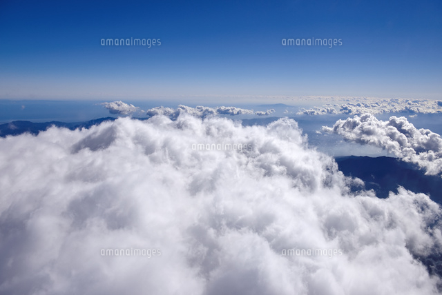 上空約3000mの空撮による雲海[10828000078]の写真・イラスト素材