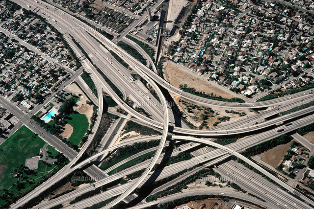 インターチェンジ空撮 の写真素材 イラスト素材 アマナイメージズ