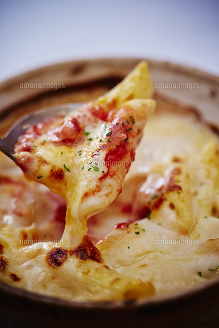 マカロニグラタン の写真素材 イラスト素材 アマナイメージズ