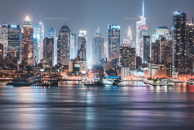 ニューヨーク・マンハッタンの夜景[10889001366]の写真