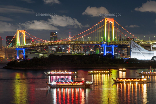 レインボーブリッジ開通30周年祝いの花火[10897002935]の写真