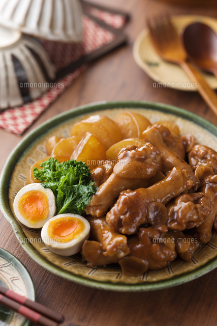 鶏手羽元と大根の煮物 の写真素材 イラスト素材 アマナイメージズ 鶏手羽元と大根の煮物 の写真素材 イラスト素材 アマナイメージズ