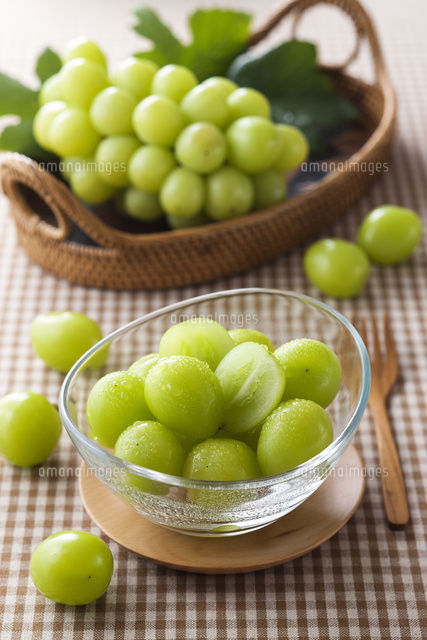 葡萄 シャインマスカット の写真素材 イラスト素材 アマナイメージズ 葡萄 シャインマスカット の写真素材 イラスト素材 アマナイメージズ