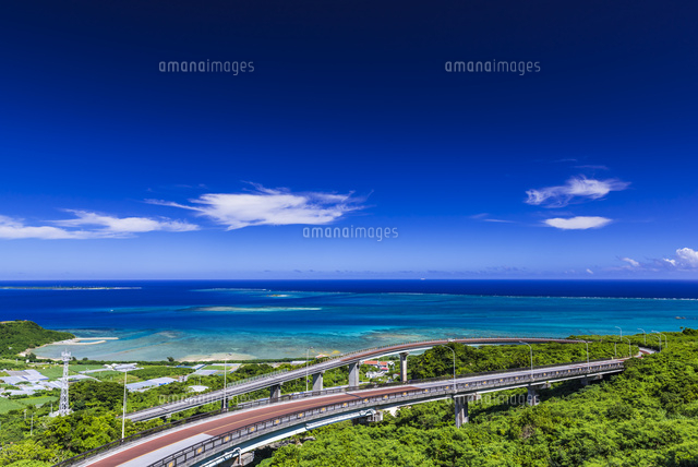 ニライカナイ橋 の写真素材 イラスト素材 アマナイメージズ