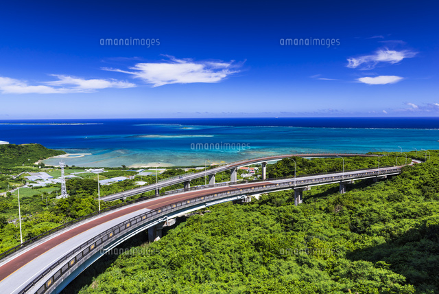 ニライカナイ橋 の写真素材 イラスト素材 アマナイメージズ