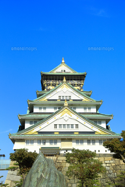 大阪城天守閣 の写真素材 イラスト素材 アマナイメージズ